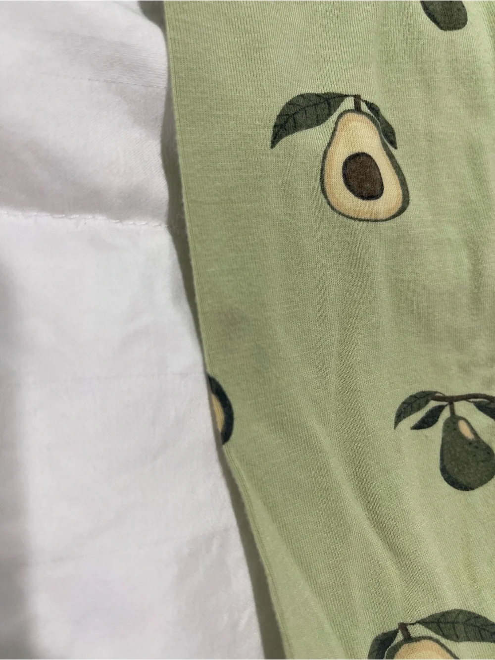 Kyte Baby Avacado Short Sleeve Pajamas. Size 2T